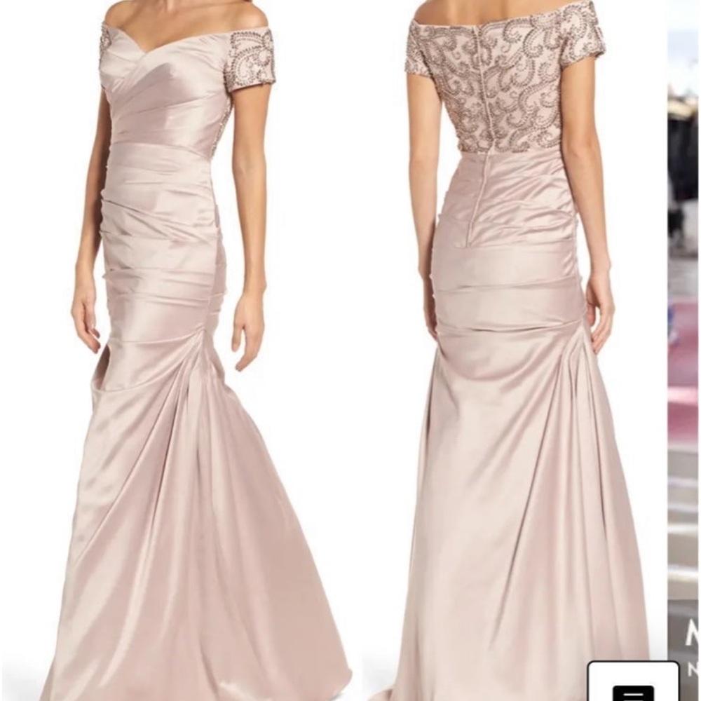 LaFemme NWOT beautiful blush dress size 4